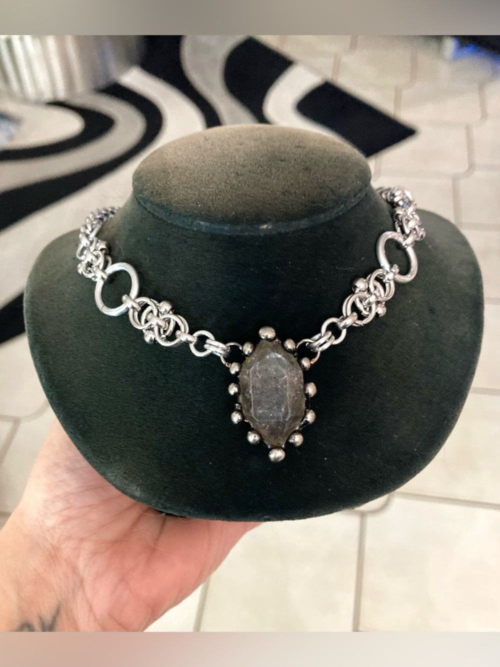Smoky black herkimer diamond crystal on handmade maille stainless steel chain - Picture 12 of 16